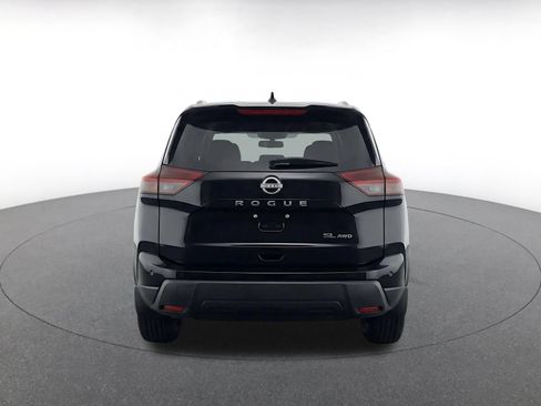 Used 2026 Nissan Rogue SV FWD image 6