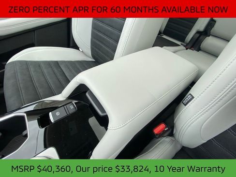 New 2025 Mitsubishi Outlander SE image 57