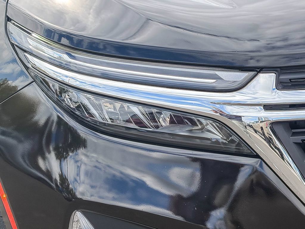 Used 2024 Chevrolet Equinox LT AWD/4WD image 5