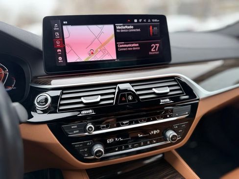 Certified 2023 BMW 540i xDrive w/ M Sport Package image 19