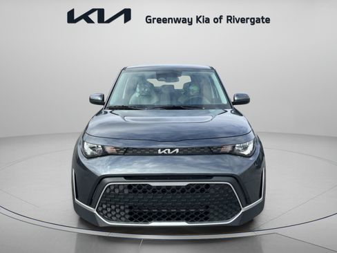 New 2025 Kia Soul LX w/ LX Technology Package FWD image 2