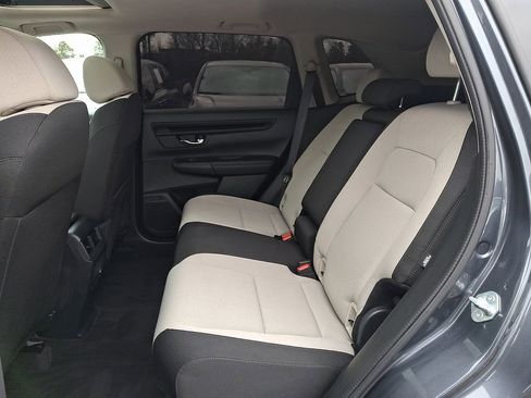 Used 2025 Honda CR-V EX image 10