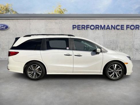 Used 2023 Honda Odyssey Touring image 4
