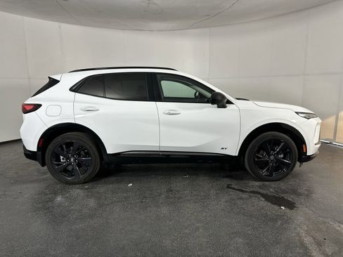 Used 2025 Buick Envision Sport Touring image 13