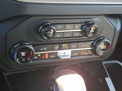 Used 2025 Ford Bronco Outer Banks AWD/4WD image 15