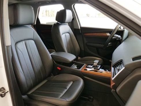 Used 2023 Audi Q5 2.0T Premium Plus w/ Premium Plus Package image 16