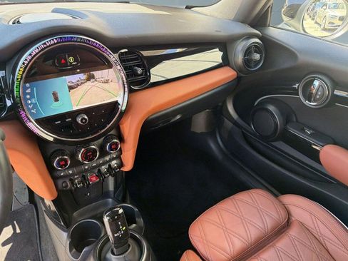 Used 2024 MINI Cooper S w/ Signature Upholstery Package FWD image 26