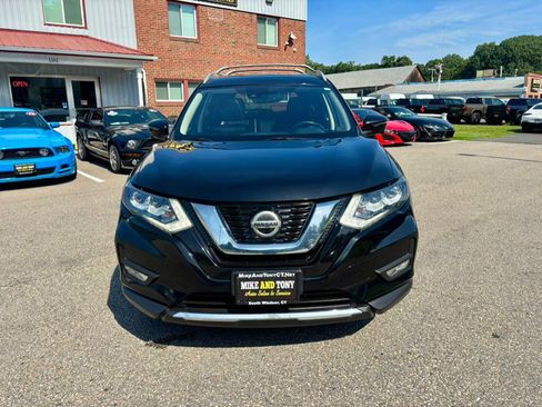 Used 2018 Nissan Rogue SL w/ Premium Package AWD/4WD image 2