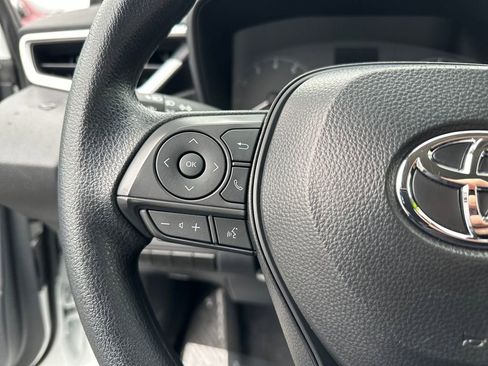 Certified 2025 Toyota Corolla LE image 19