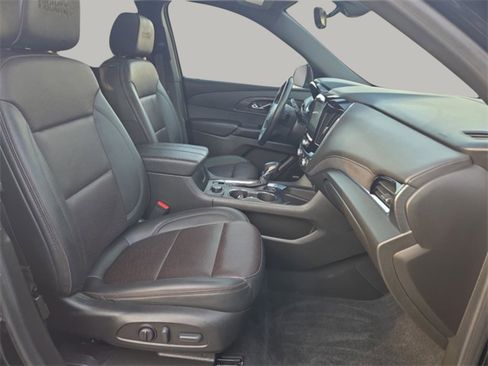 Used 2023 Chevrolet Traverse High Country w/ LPO, Floor Liner Package image 29