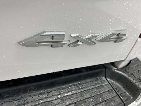 Used 2024 RAM 2500 Big Horn AWD/4WD image 14