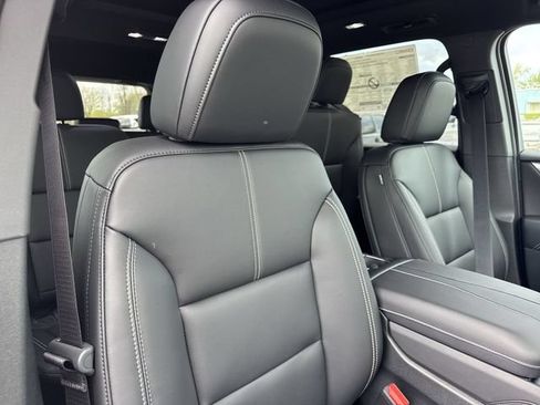 New 2026 GMC Acadia Elevation w/ Elevation Premium Package FWD image 31