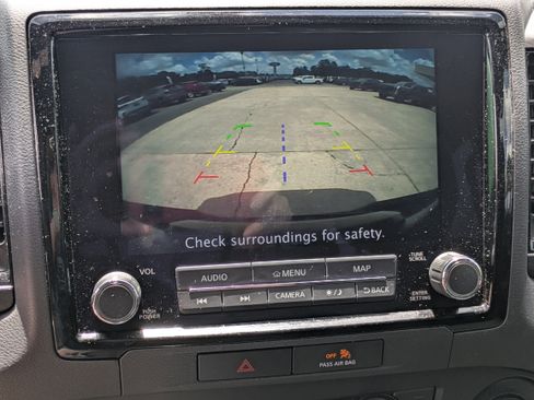 Used 2022 Nissan Frontier PRO-4X w/ Technology Package image 27