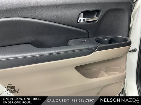 Used 2017 Honda Pilot Touring image 38