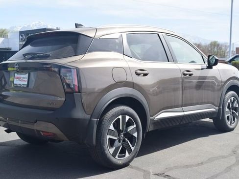 New 2026 Nissan Kicks SV w/ SV Premium Package AWD/4WD image 7
