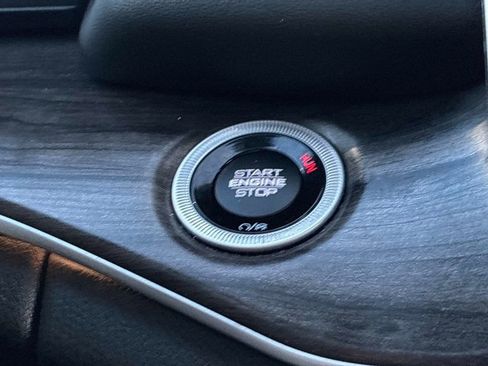 Certified 2023 Jeep Grand Cherokee 4WD 4xe w/ Luxury Tech Group II image 29