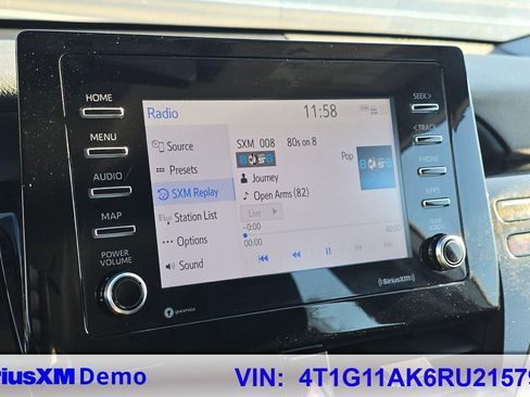 Used 2024 Toyota Camry SE image 22