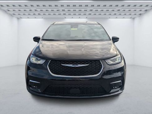 New 2025 Chrysler Pacifica Select image 8