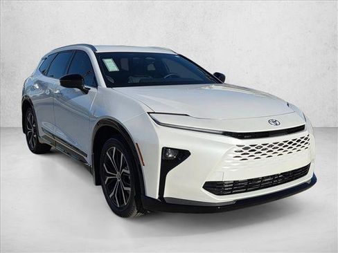 New 2026 Toyota Crown Signia image 7