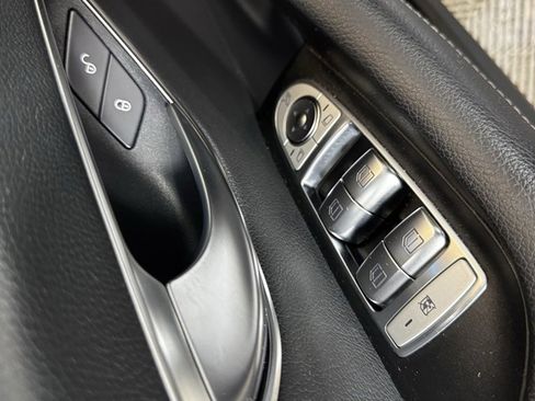 Used 2022 Mercedes-Benz E 350 4MATIC Sedan image 22