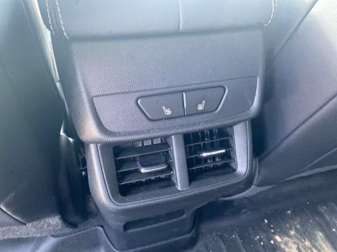 Used 2026 GMC Terrain Elevation w/ Elevation Premium Package FWD image 13