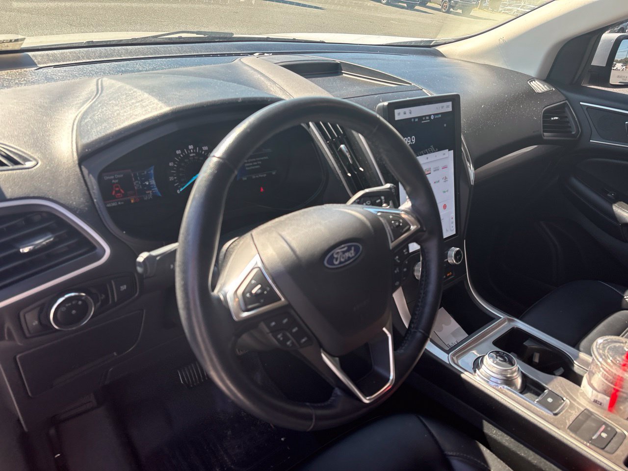 Used 2024 Ford Edge SEL AWD/4WD image 4