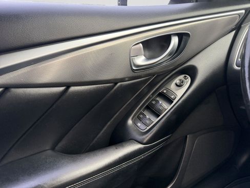 Used 2019 INFINITI Q50 Signature Edition RWD image 17