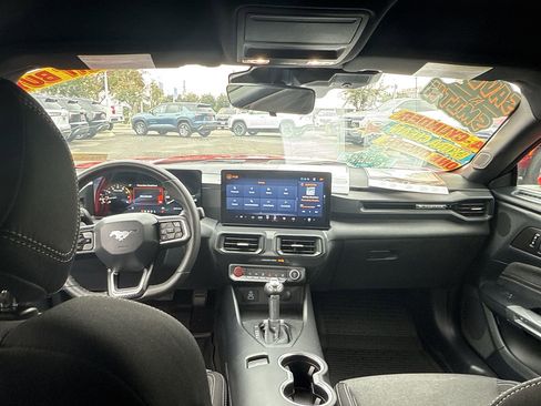 Used 2024 Ford Mustang Coupe image 18