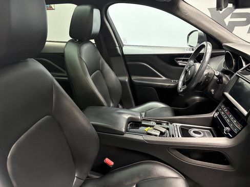 Used 2020 Jaguar F-PACE Premium image 61
