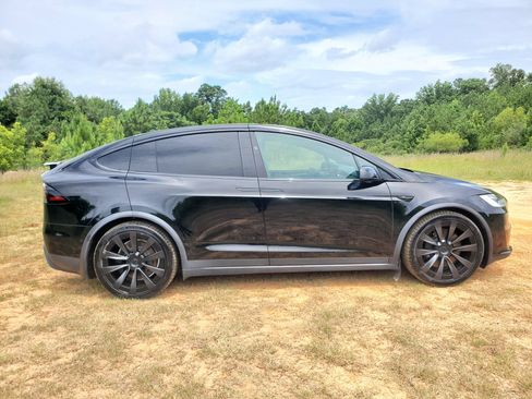 Used 2022 Tesla Model X Plaid AWD/4WD image 9