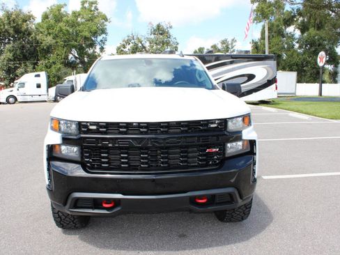 Used 2019 Chevrolet Silverado 1500 Custom Trail Boss w/ Custom Convenience Package AWD/4WD image 2