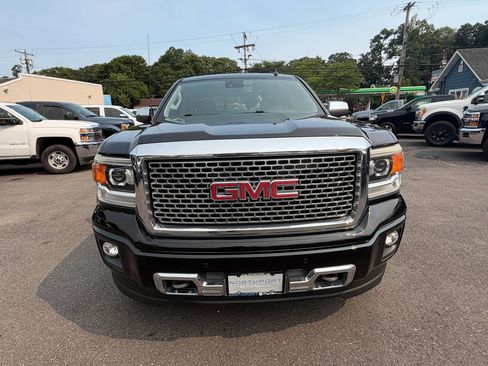 Used 2014 GMC Sierra 1500 Denali w/ Driver Alert Package AWD/4WD image 10