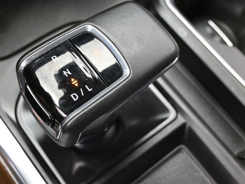 Used 2024 Chevrolet Silverado 1500 High Country w/ Technology Package image 37