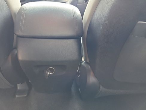 Used 2017 Hyundai Santa Fe Sport image 13