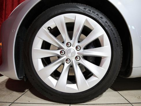 Used 2017 Tesla Model S 75 image 7