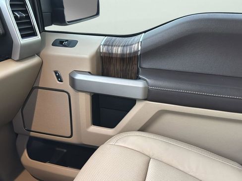 Used 2018 Ford F150 Lariat w/ Equipment Group 502A Luxury image 23