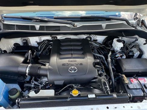 Used 2016 Toyota Tundra SR5 w/ SR5 Upgrade Package image 67