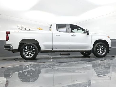 Used 2023 Chevrolet Silverado 1500 LT AWD/4WD image 49