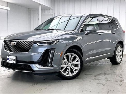Used 2020 Cadillac XT6 Premium Luxury w/ Platinum Package image 2