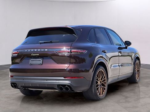Used 2022 Porsche Cayenne Platinum Edition AWD/4WD image 9