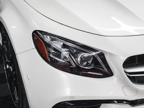 Used 2018 Mercedes-Benz E 63 AMG S image 13