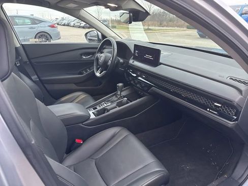 Used 2023 Honda Accord Touring image 8