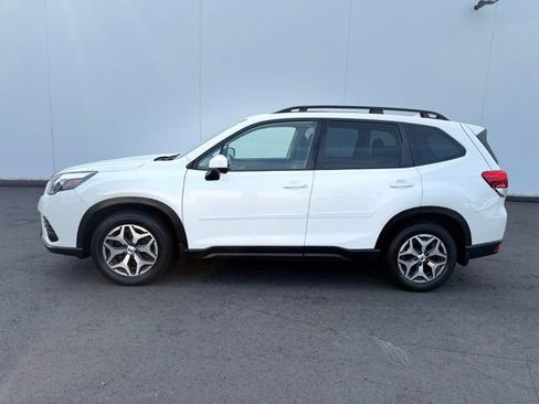 Used 2023 Subaru Forester Premium AWD/4WD image 10