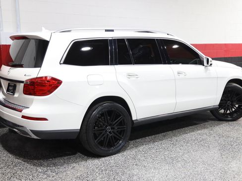 Used 2016 Mercedes-Benz GL 450 4MATIC w/ Premium I Package image 8