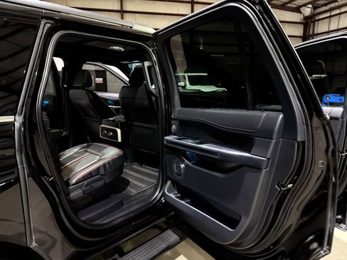 Used 2024 Ford Expedition Max Limited RWD image 21