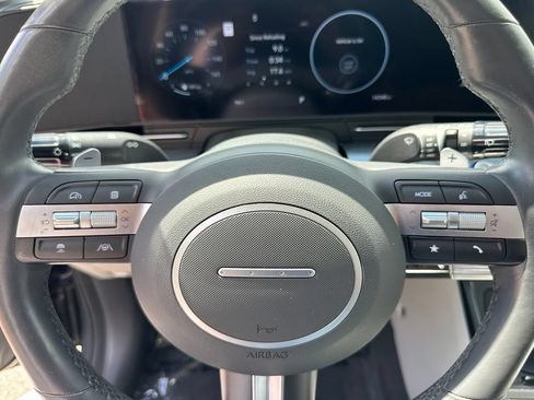 Used 2024 Hyundai Kona Limited FWD image 25