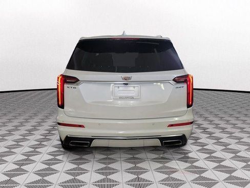 Certified 2024 Cadillac XT6 Luxury FWD image 5