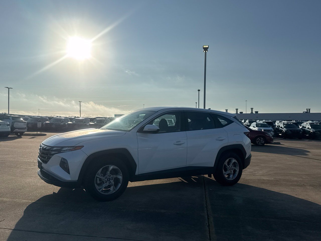 Used 2022 Hyundai Tucson SE w/ Cargo Package FWD image 17