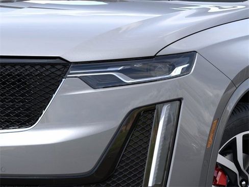 New 2025 Cadillac XT6 Sport w/ Technology Package image 10