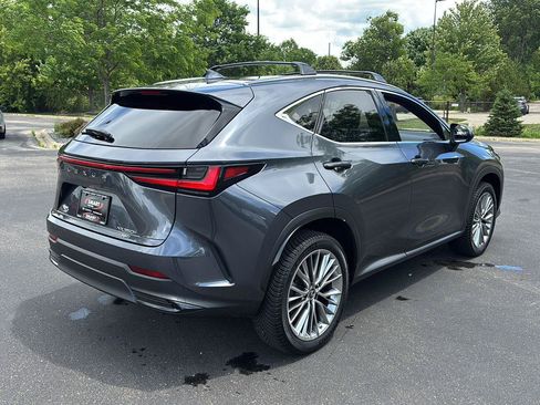 Used 2022 Lexus NX 350h AWD image 10